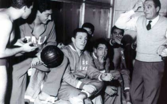 Enzo Zabberoni con la sua Squadra