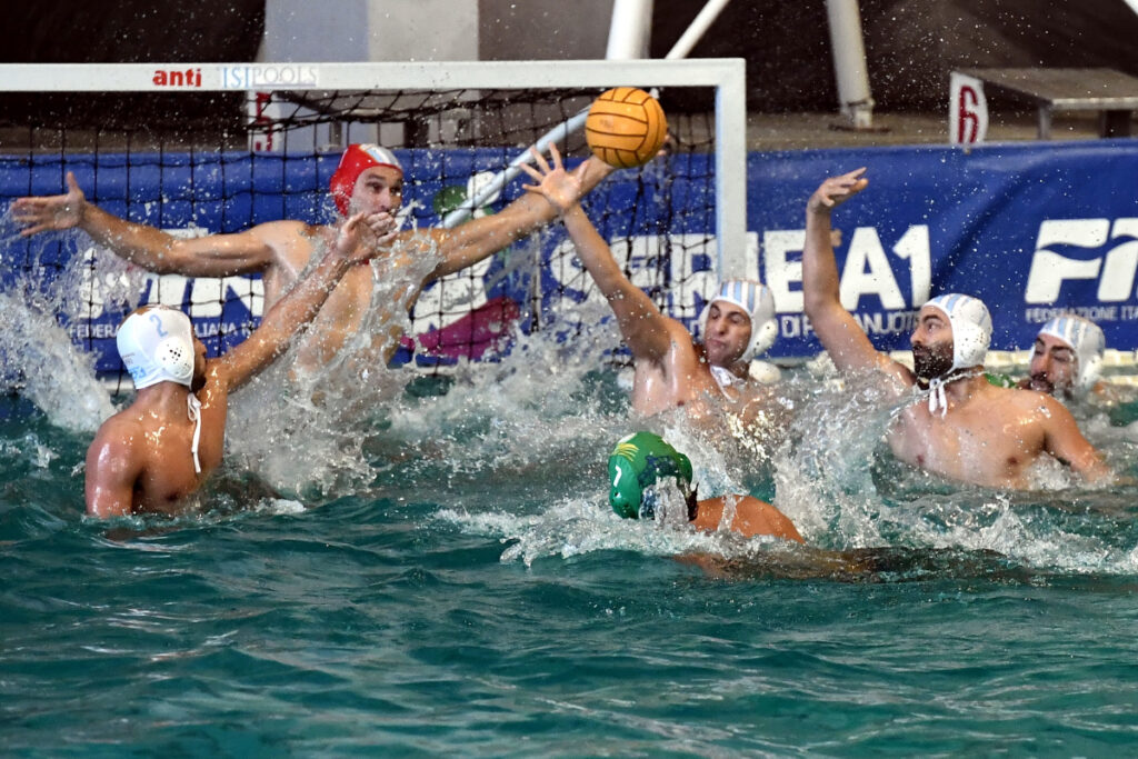 PARTITA LA RACCOLTA FONDI PER PROVARE A SALVARE LA SERIE A